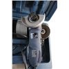 Image 6 : Mastercraft 4 1/2 Angle Grinder with Accessories and Box - Tested