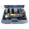 Image 8 : Mastercraft 4 1/2 Angle Grinder with Accessories and Box - Tested