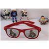 Image 2 : Senators Glasses, (8) NHL Player Figurines, (2) NHL Player Key Chains