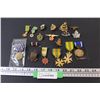 Image 1 : (16) Pins & Medals - Military - Assorted