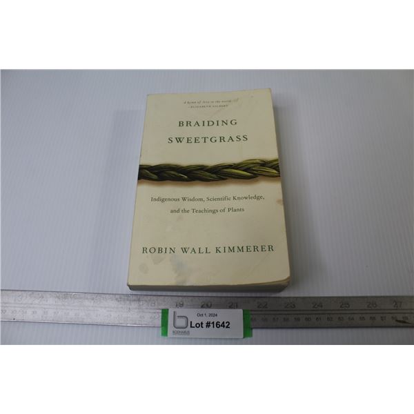 Book - Braiding Sweet Grass by Robin Wall Kimmerer
