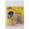 Image 2 : (2) Starting Lineup 1998 Edition Wayne Gretzky Hockey NHL Figurines and Cards