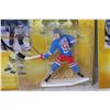 Image 2 : (2) Starting Lineup 1998 Edition Wayne Gretzky Hockey NHL Figurines and Cards