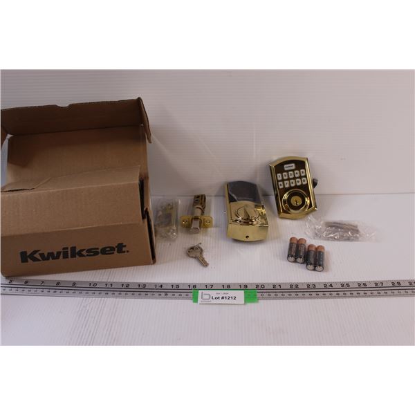 Kwikset Door Lock Set - Appears New, as is