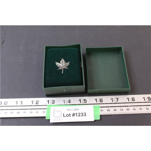 Canadian Military Leaf Pin in Case