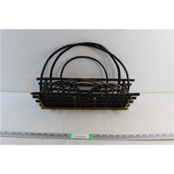 Bent Willow Magazine Rack