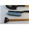Image 3 : (2) Garden Shovels and (2) Reflex Ice Soft Touch Brush & Ice Scraper