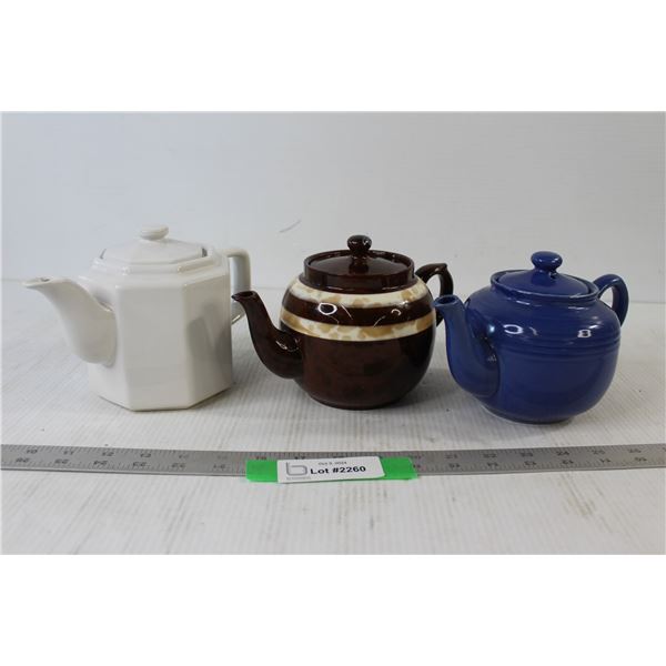(3) Teapots