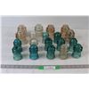 Image 1 : (19) Glass Insulators