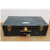 Image 1 : * Blue Trunk Case - 28" x 16" x 9"