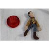Image 4 : Toy Horse, Model Pop Gun, Woody, Small Plastic Hat, (2) Plastic Cowboy Figurines