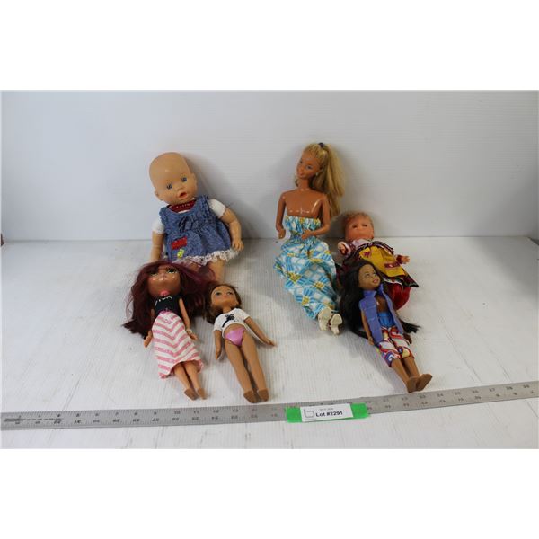 Barbie, (4) Dolls, Baby Doll