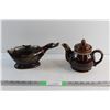 Image 1 : (2) Ceramic Tea Pots