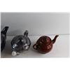 Image 4 : (3) Ceramic (1) Enamel Tea Pots