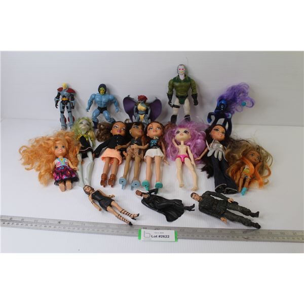 Lot of Dolls (Bratz) & Action Figures