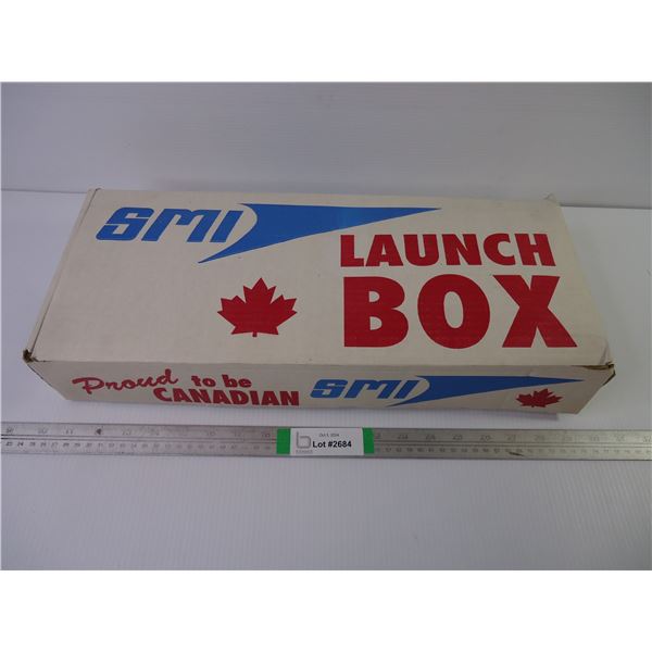 Canadian SMI Launch Box Flying Model Rocket Starter Kit-may be missing pieces-as is