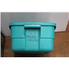 Image 6 : *(2) Plastic Totes No Lids 21'' x 12 & 21'' x 9''