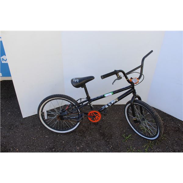 ** Mongoose BMX Bicycle - Some Wear, Bent Crank, Missing Grip