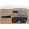 Image 8 : * Chainsaw- Poulan Wild Thing in Carrying Case - Model 2375 - Gas Powered - as is