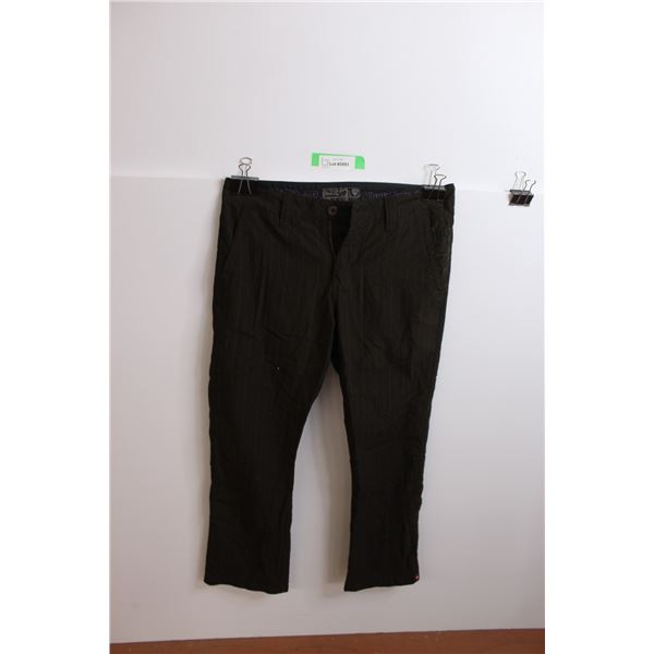 Quicksilver Jeans - Size 30