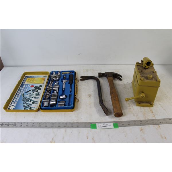 Ratchet Socket Set, Mini Crowbar, Hammer, Enerpac