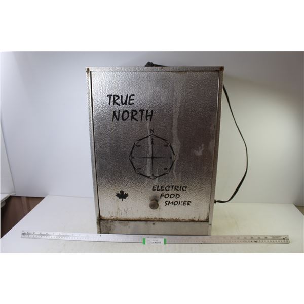 True North Electric Food Smoker (element heats up - dirty)