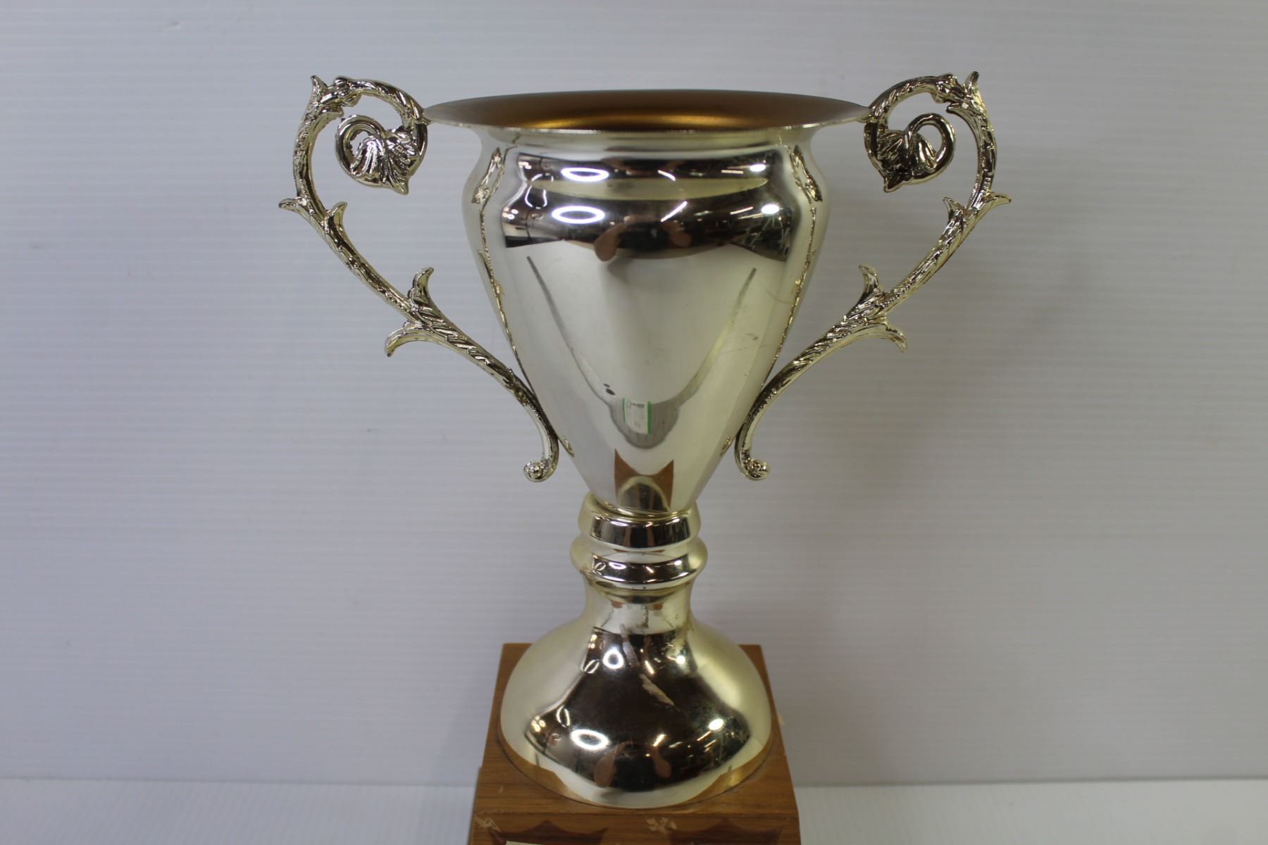 Trophy (name plaques removed) Bodnarus Auctioneering