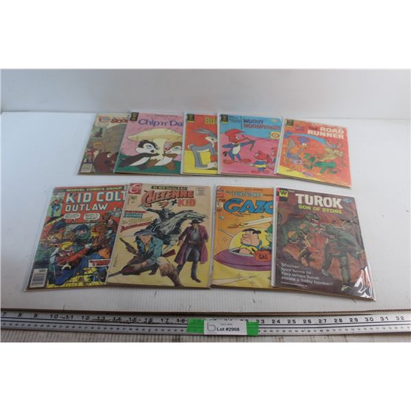 (10) Comics - Woody Woodpecker, Kid Colt Outlaw and Cheyenne Kid