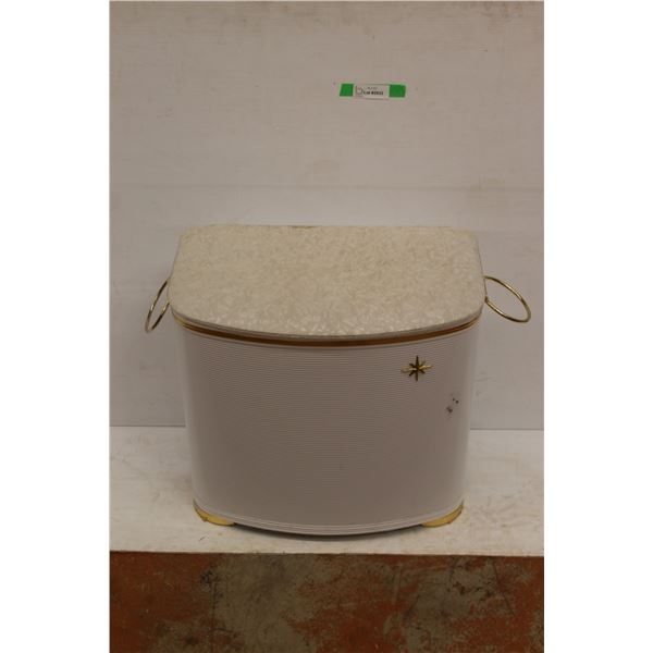 * Vintage Laundry Hamper