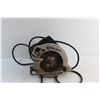 Image 2 : Black & Decker 2 1/3 HP Circular Saw - As Is