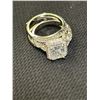 Image 2 : LOT OF 2 WEDDING RING BRIDAL SET , MOISSANITE, SIZE: 5