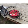 Image 2 : air hose with reel