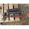 Image 2 : 3 hydraulic rams