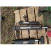 Image 1 : 2 hydraulic rams
