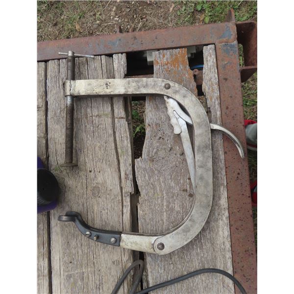 valve spring compressor