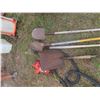 Image 1 : 3 spades, 1 grain shovel
