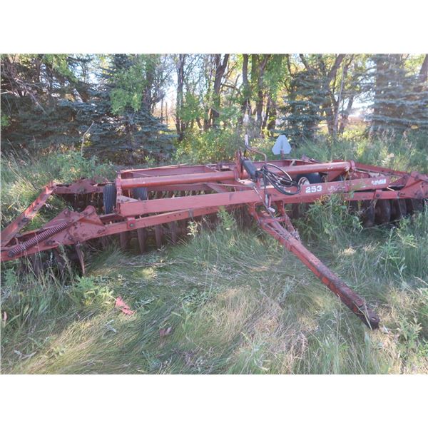 18ft Cockshutt 253 tandem disc