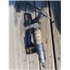 Image 3 : 12v lincoln grease gun - no charger