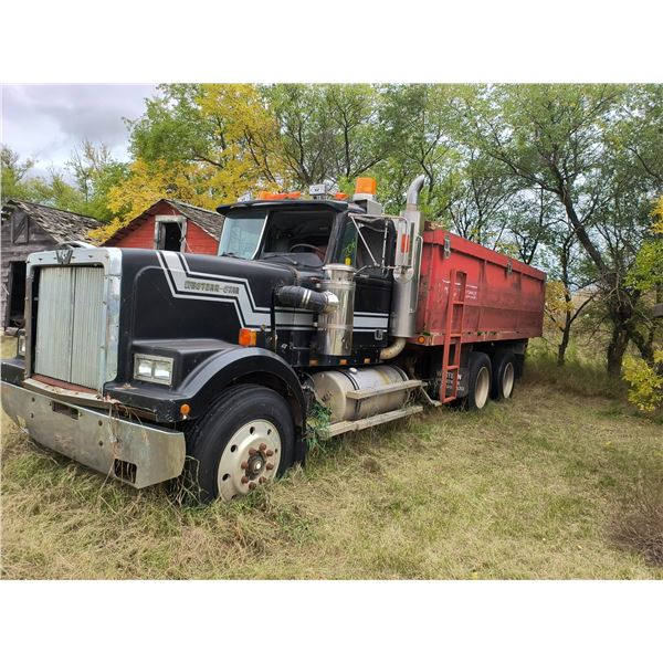 1988 Western Star Series 60 Semi VIN: 2WKPDCXF7JK921891