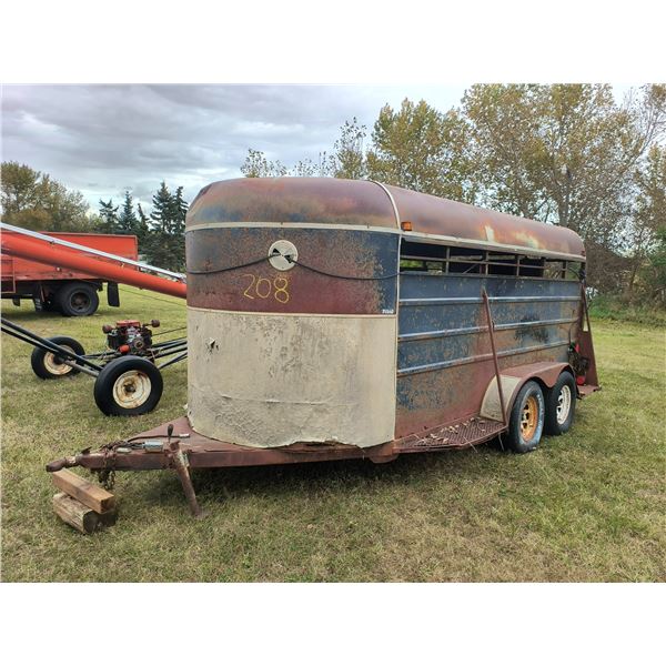 tandem axle horse trailer - no VIN, as-is
