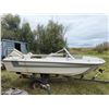 Image 2 : 15ft Fibreglass Chrysler boat with trialer VIN: SK000000000228051
