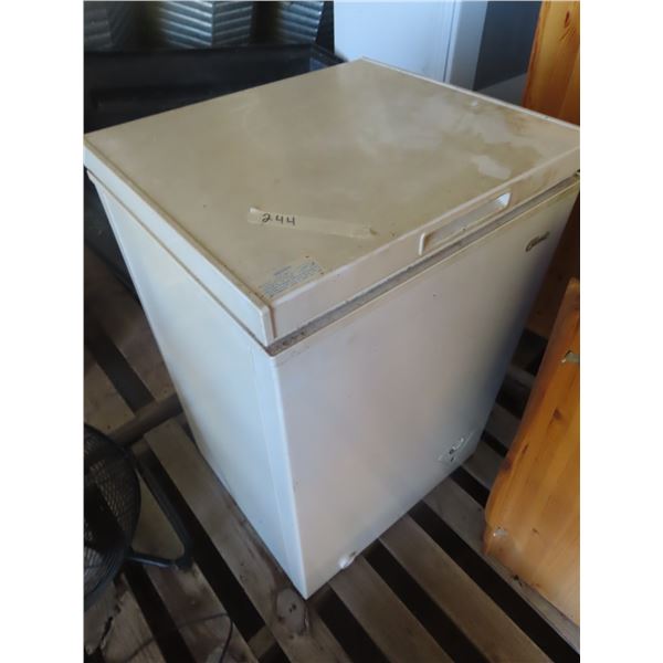 classic chest freezer - untested