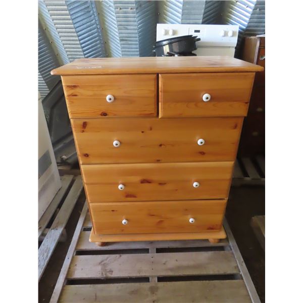 5 drawer dresser 44x34"