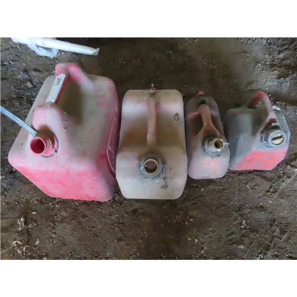 4 jerry cans