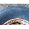 Image 2 : 2 implement tires - P225/75R15 and 9.5L-15 SL