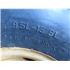 Image 3 : 2 implement tires - P225/75R15 and 9.5L-15 SL