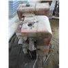 Image 3 : vintage briggs and stratton 9HP 4cycle engine (untested)
