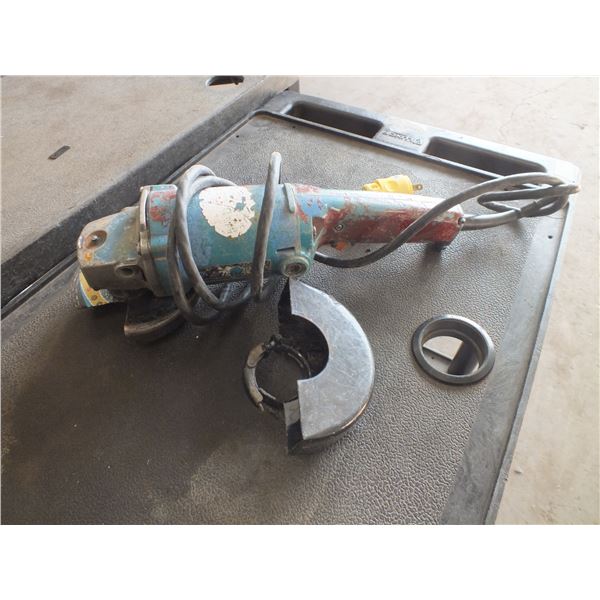 Makita Grinder w/ Extra Guard