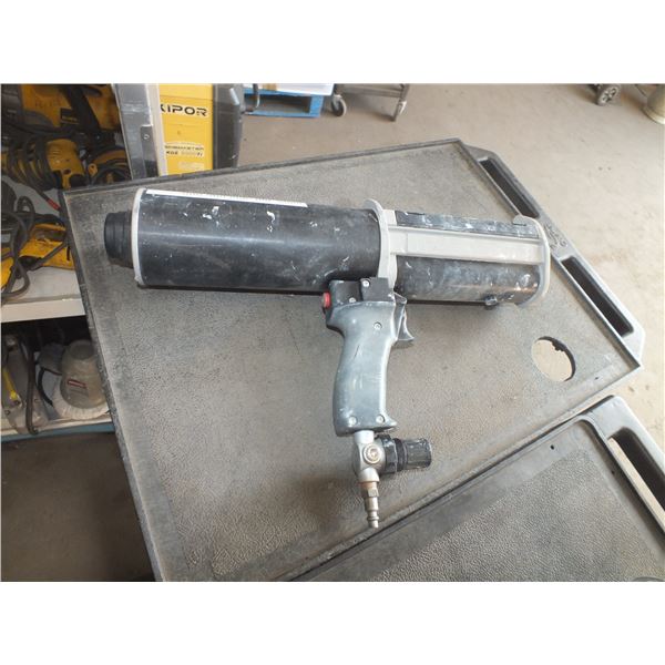 Mixpac Air Powered Caulking Gun