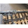 Image 1 : Trailer Hitch / Receiver Hitch / 2 Stabilizer Bars